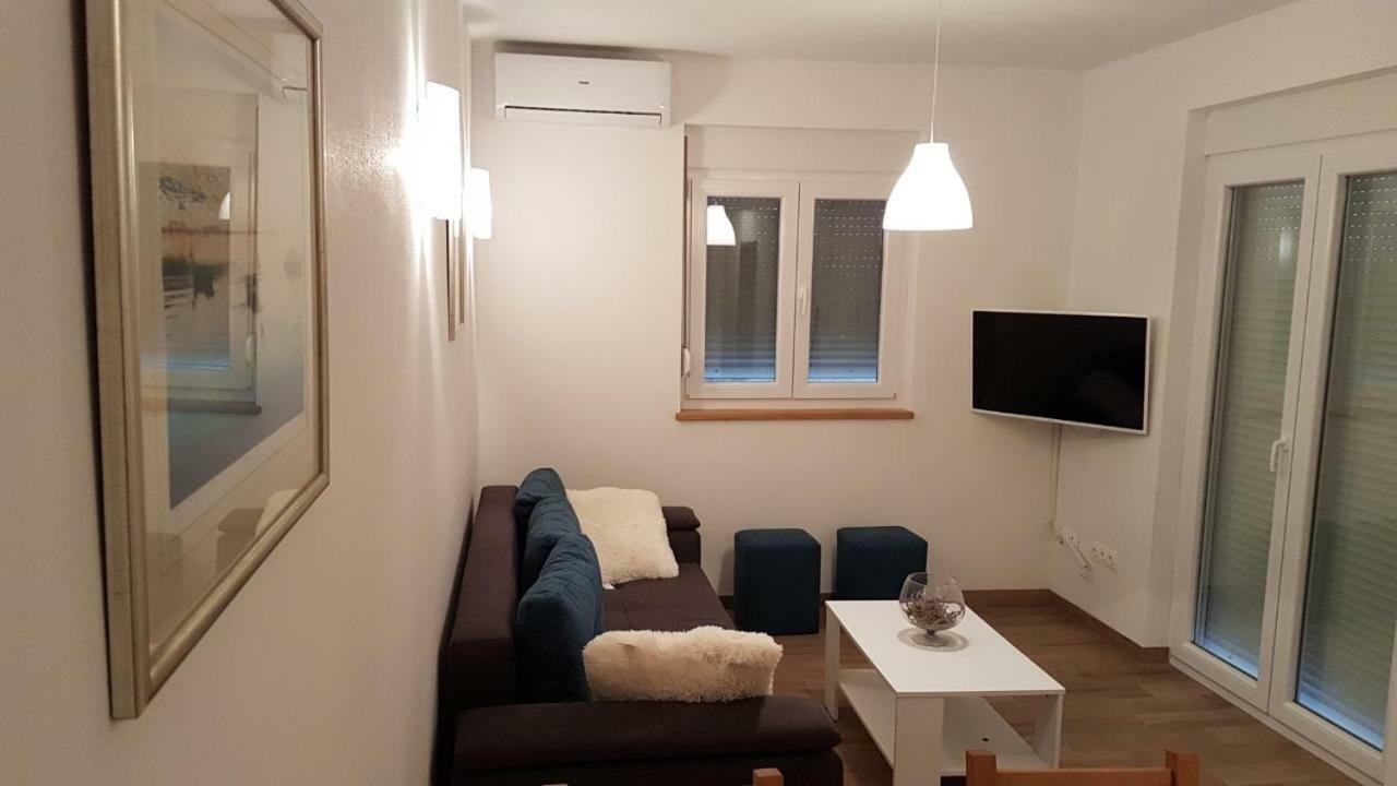 Apartments Borna Sukošan 外观 照片